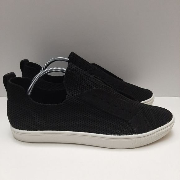 DLG Perforated Stretch Slip-on Shoes Black Sneakers Sz 9 - Picture 2 of 14
